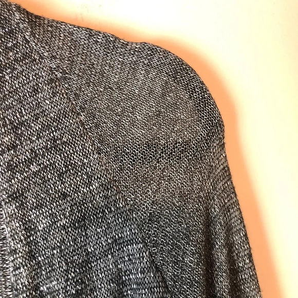 Deletta | Metallic Open Front Cardigan Sweater - Picture 5 of 8